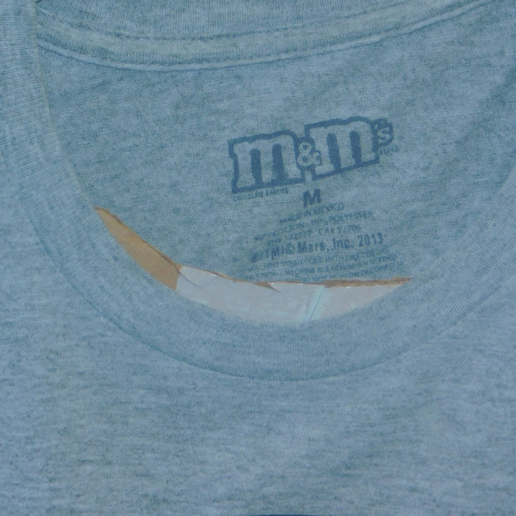 M & M's World Las Vegas Gambler Poker  Shirt - Picture 2 of 4